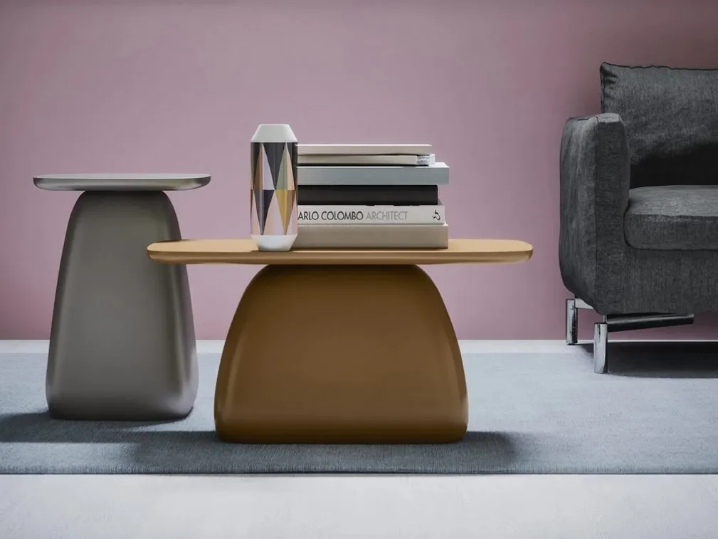 Tavolino di design Cliff in poliuretano laccato opaco di Novamobili