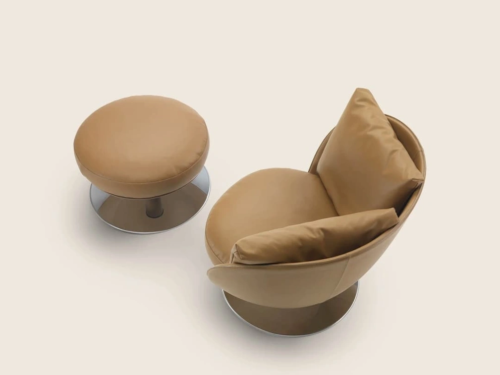 Pouf in pelle Eri di Flexform