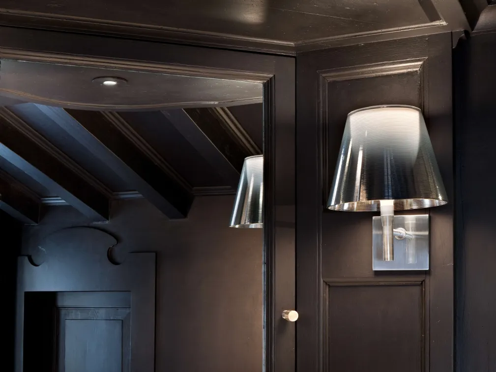 Lampada sda parete KTribe Wall di Flos