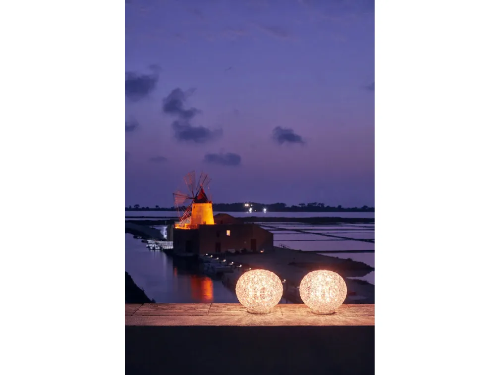 Lampada Planet Outdoor di Kartell