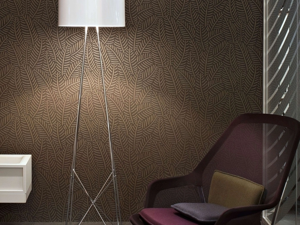 Lampada da terra a luce diffusa in acciaio e alluminio Ray Floor di Flos