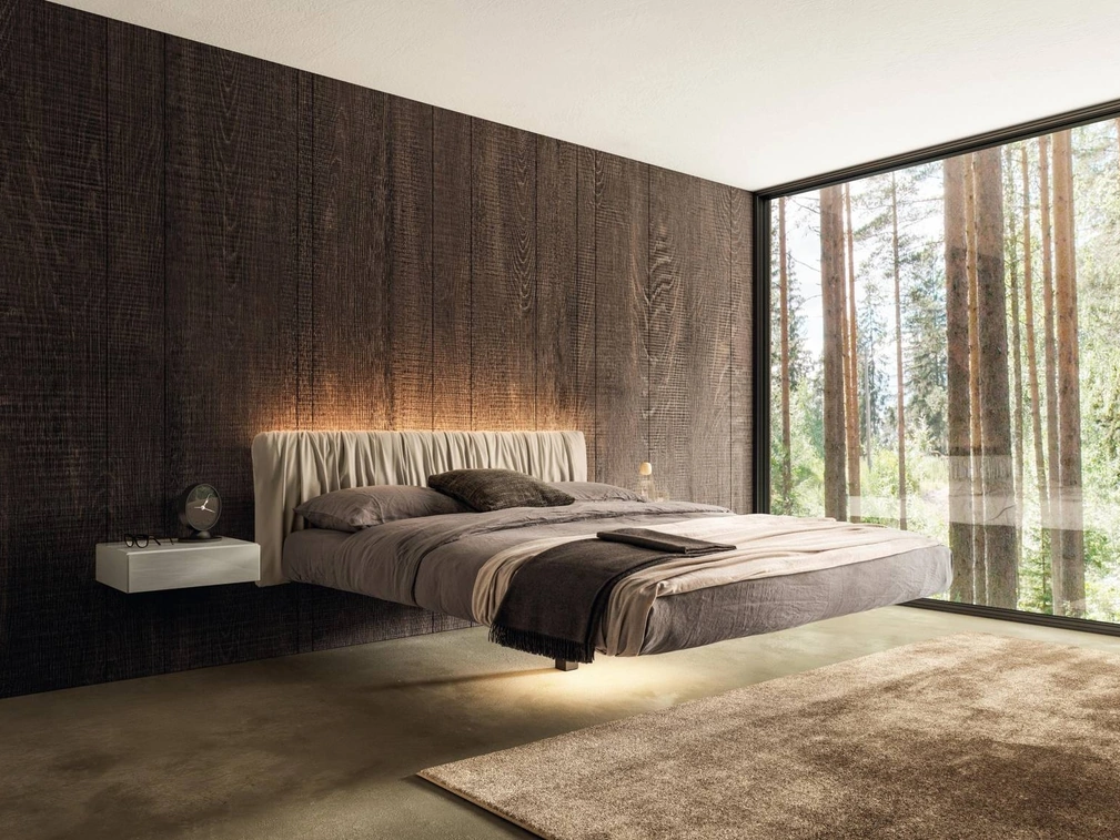 Letto sospeso Fluttua 1631 con testiera in pelle plissettata di Lago