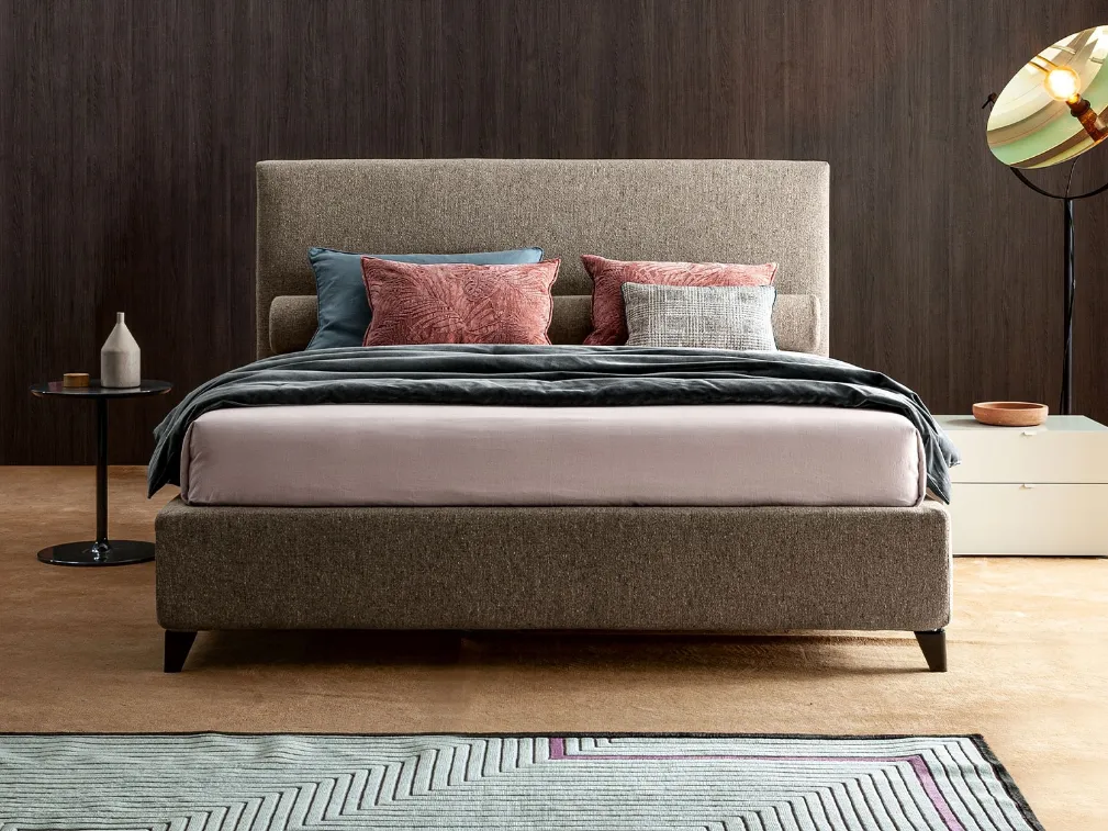 Letto in tessuto con testiera Max Alto di Twils