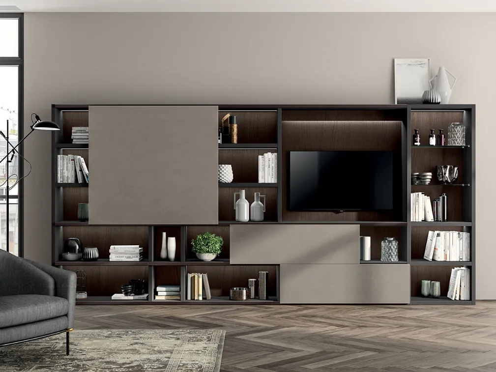 Parete Attrezzata Living Liberamente 06 in Biomalta Argilla e Rovere di Scavolini