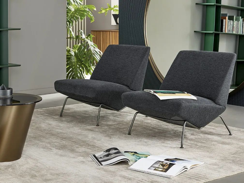 Poltrona in tessuto imbottito Sleek di Bonaldo