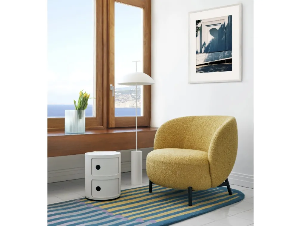 Poltroncina in tessuto Lunam di Kartell