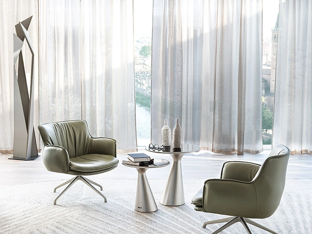 Poltroncina in pelle Rhonda Lounge di Cattelan Italia