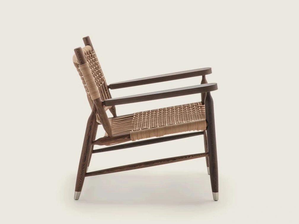 Poltroncina in legno e cuoio intrecciato Tessa SH Cord di Flexform