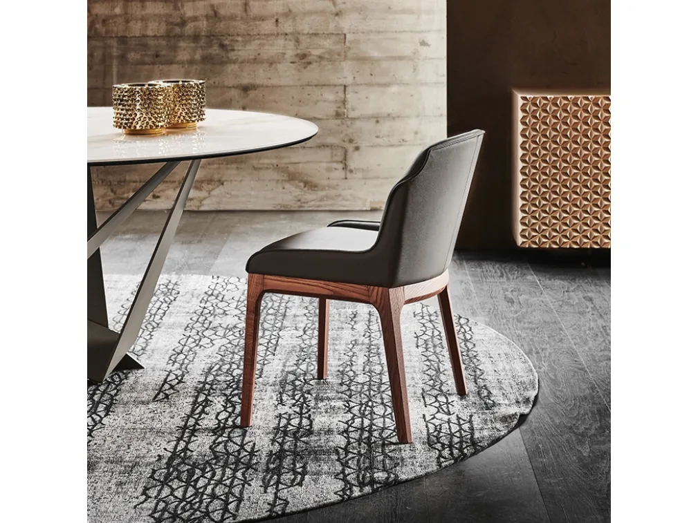 Sedia Musa in pelle con base in legno di Cattelan Italia