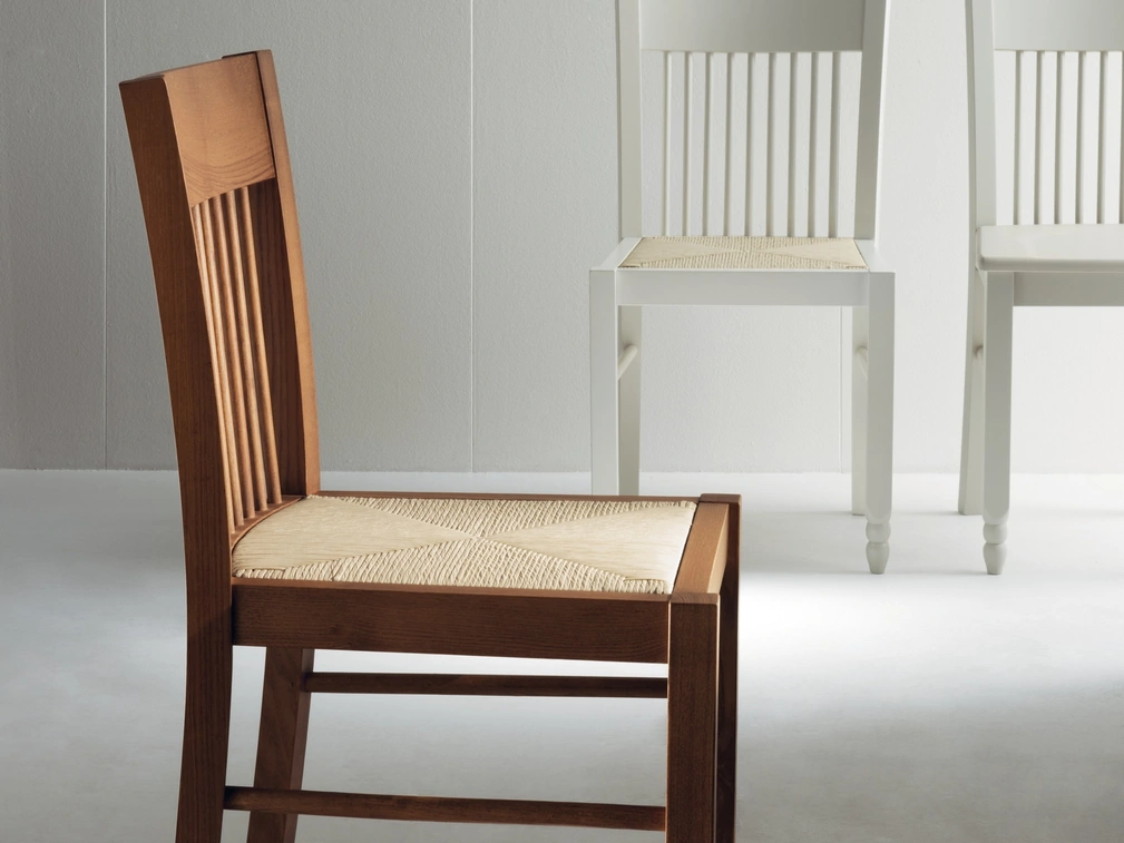Sedia Gea in faggio con seduta in paglia sintetica di Scavolini