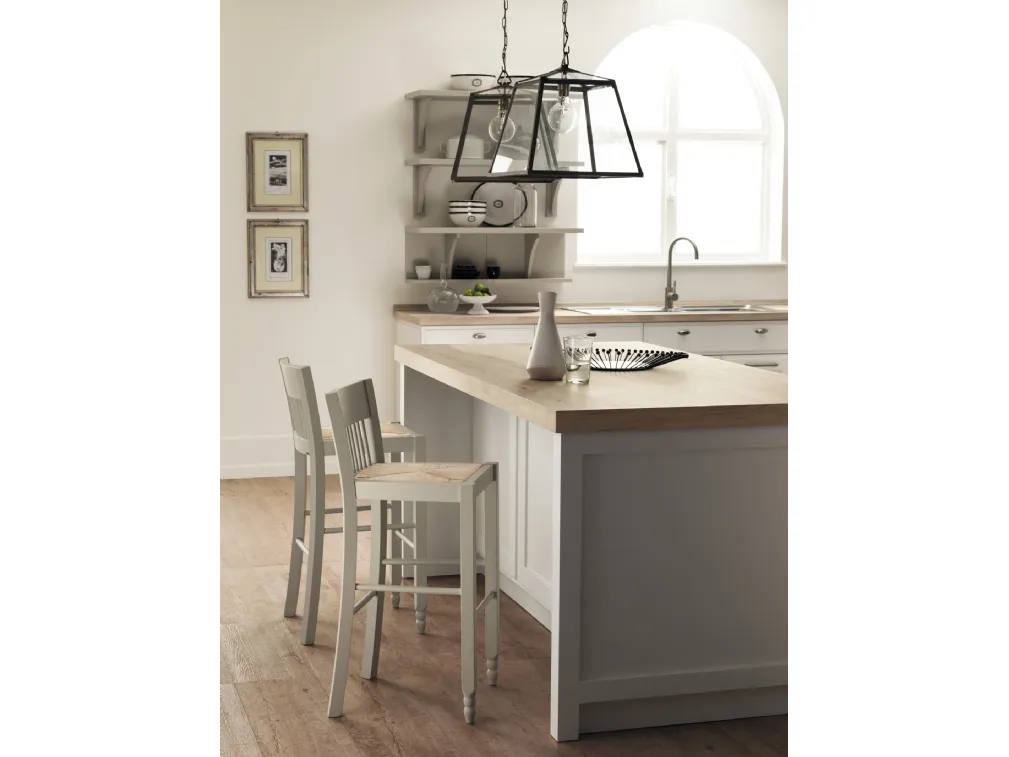 Sgabello Gea in legno massello di Scavolini