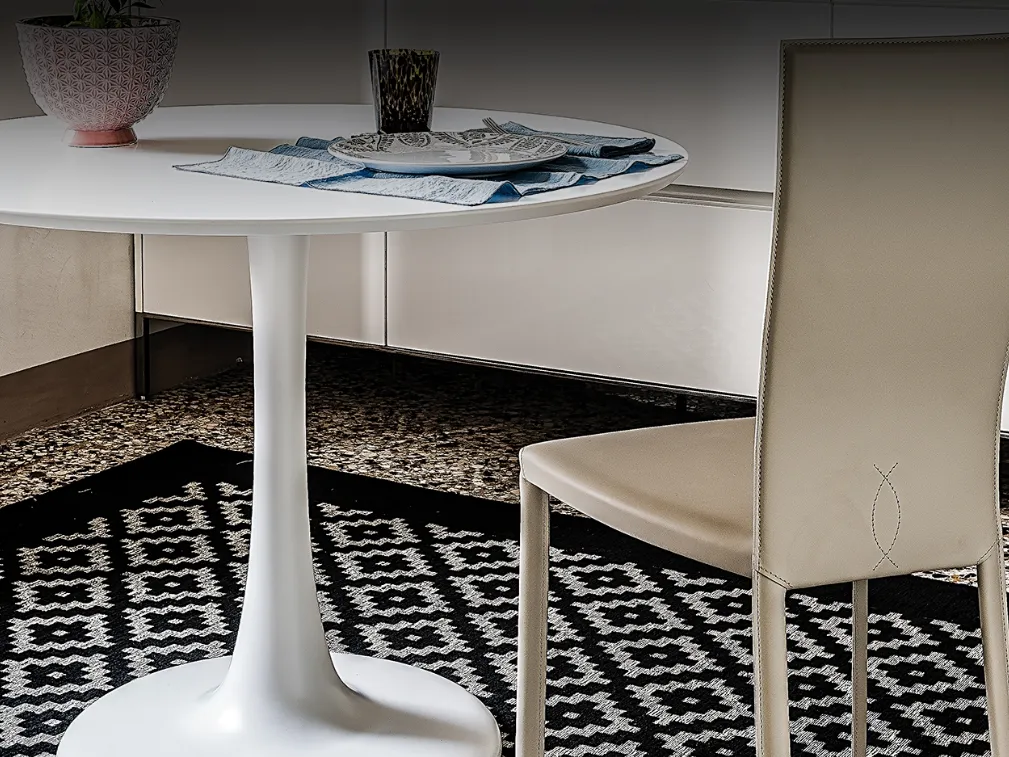 Tavolo rotondo in cristallo laccato bianco Hugo Bistrot di Cattelan Italia