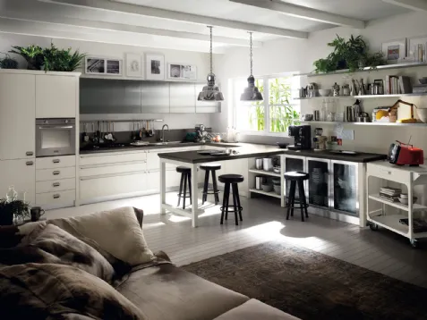 Diesel Social Kitchen in Rovere laccato Tortora