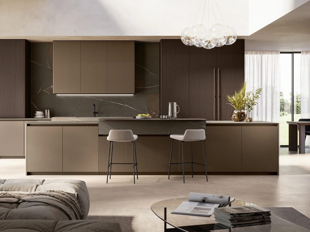 Cucina Moderna in laccato e impiallacciato con isola Time di Arredo3