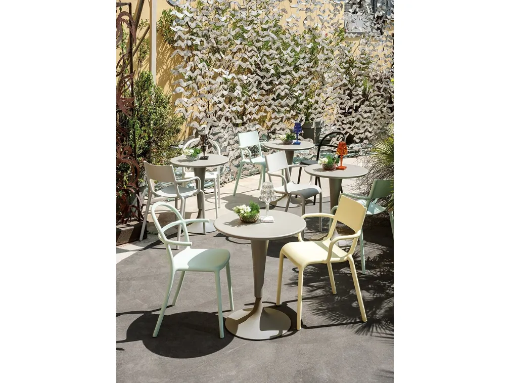 Sedia Generic di Kartell