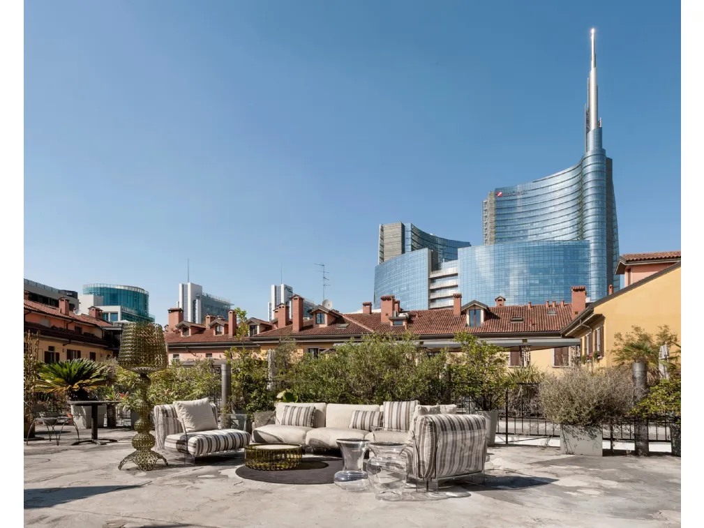 Arredo da esterno Pop Outdoor in finitura trasparente di Kartell